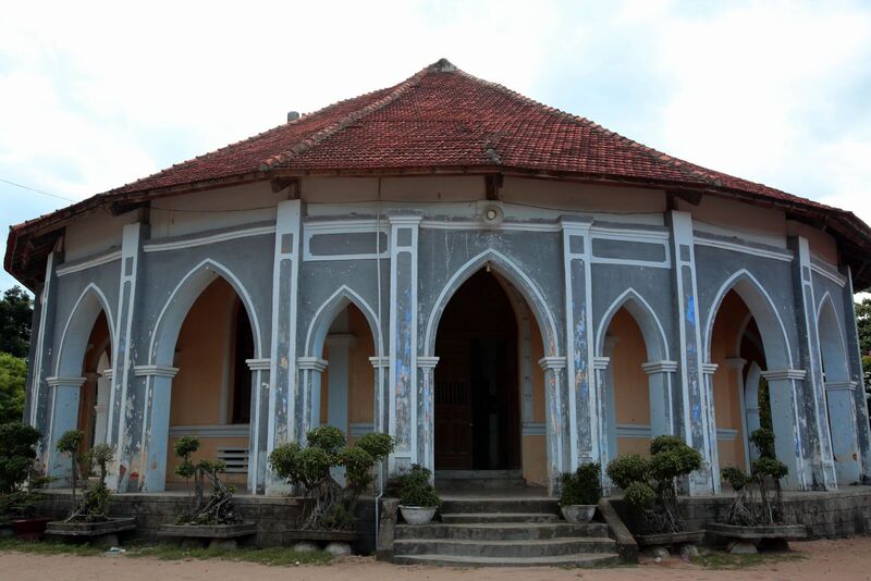 Nhà thờ Mằng Lăng Phú Yên - Dấu tích kiến trúc Gothic cổ xưa 9