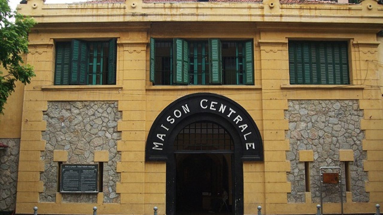 Nhà tù Hỏa Lò - Di tích lịch sử nổi tiếng tại Hà Nội 2