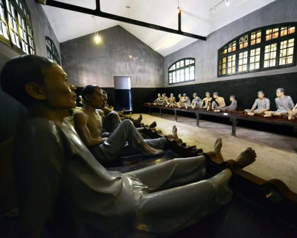 Nhà tù Hỏa Lò - Di tích lịch sử nổi tiếng tại Hà Nội 4