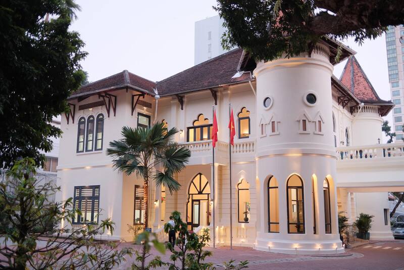 Trụ sở tạm Nhà văn hóa Thanh Niên, biệt thự cổ thơ mộng giữa trung tâm Sài Gòn 2