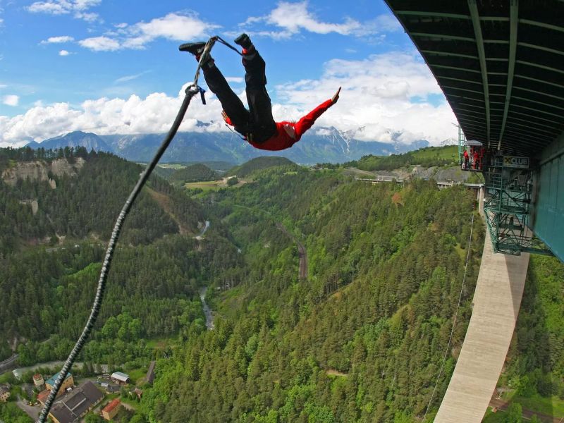 13 địa điểm nhảy bungee nổi tiếng nhất trên thế giới 6