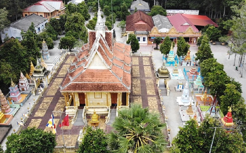 Top những ngôi chùa linh thiêng ở miền Nam nổi tiếng nhất 3
