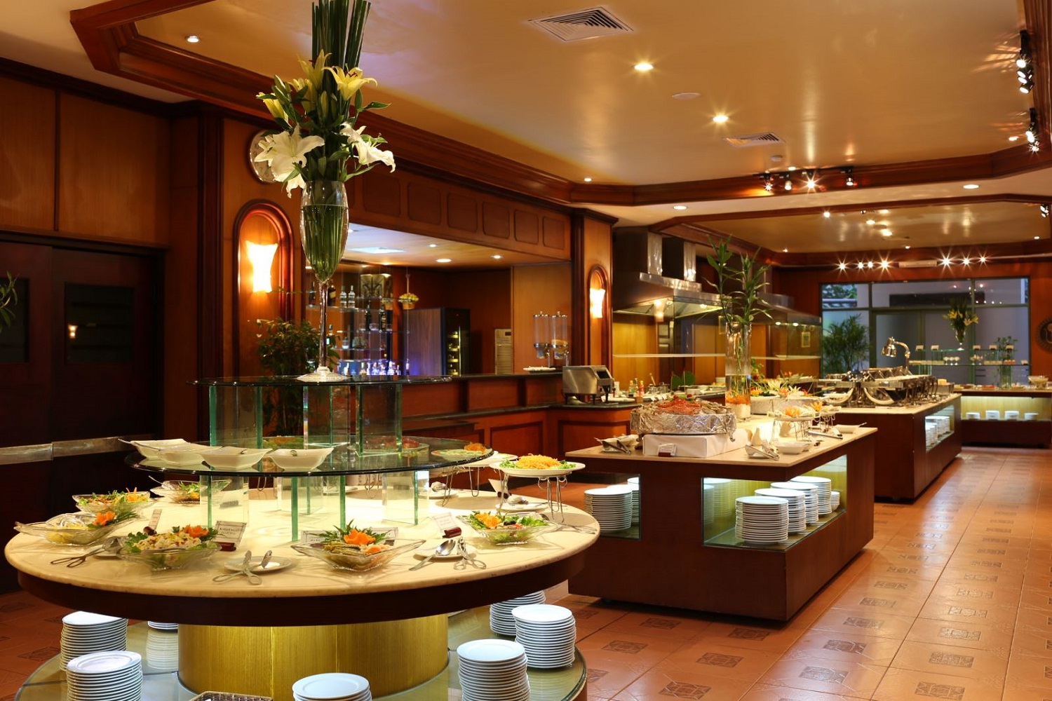 No nê với bữa tiệc buffet kết hợp món Á - Âu tại nhà hàng Four Seasons 5