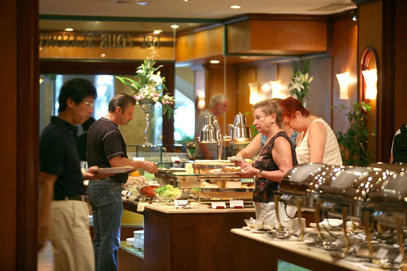 No nê với bữa tiệc buffet kết hợp món Á - Âu tại nhà hàng Four Seasons 6