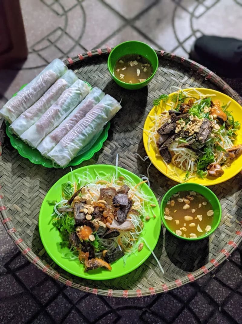 Nộm lim tá lả, món ăn đường phố độc lạ tại Hà Nội 3
