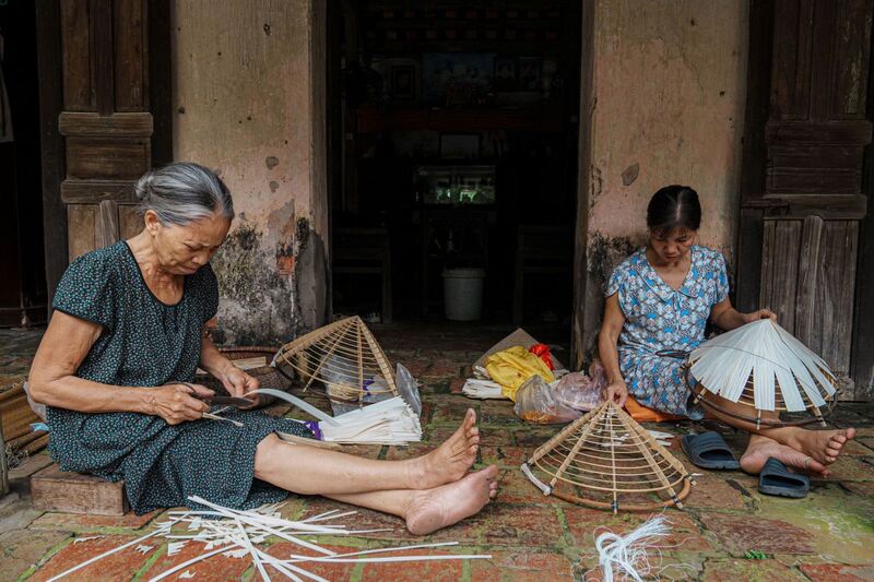 Nón lá làng Chuông giữ lửa truyền thống Việt Nam 7