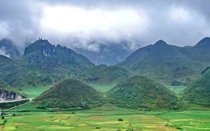 Núi Đôi Sóc Sơn: Vẻ đẹp hoang sơ gắn với chuyện tình bất tử 3