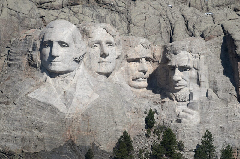 Núi Rushmore công trình điêu khắc chân dung 4 tổng thống vĩ đại của Mỹ 3