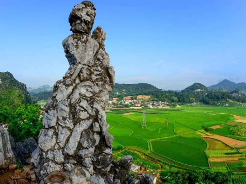 Khám phá Núi Tô Thị và câu chuyện cảm động phía sau tượng đá 2