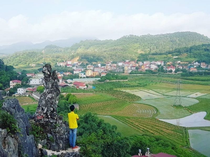 Khám phá Núi Tô Thị và câu chuyện cảm động phía sau tượng đá 5