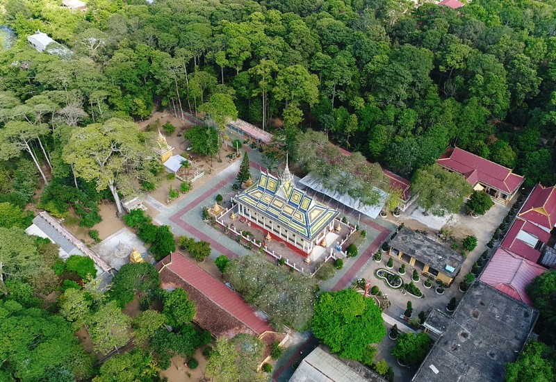 Ghé thăm chùa Hang Trà Vinh: ngôi chùa duy nhất có sân chim 2
