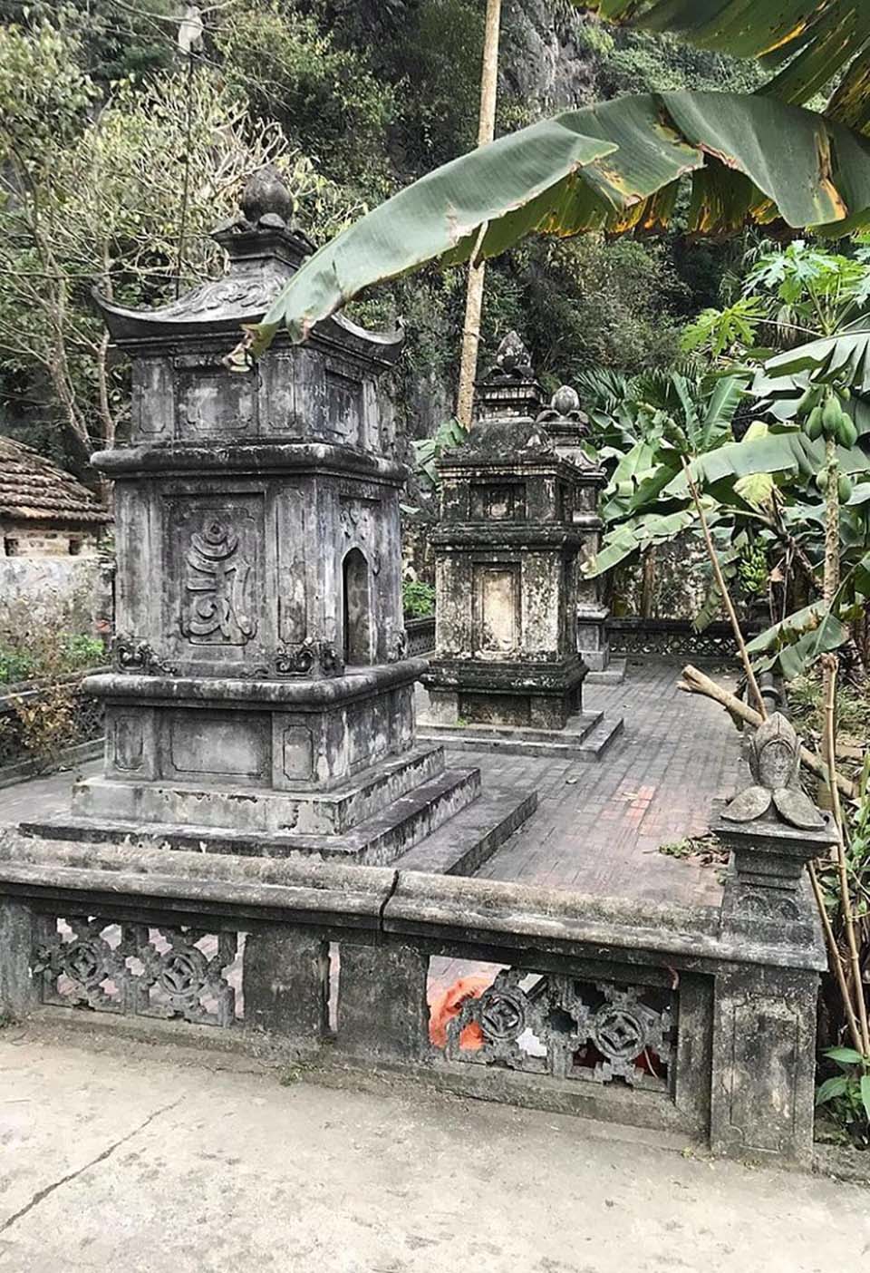 Oai linh chùa Bích Động - Ngôi chùa cổ cheo leo trên dãy Trường Yên 11