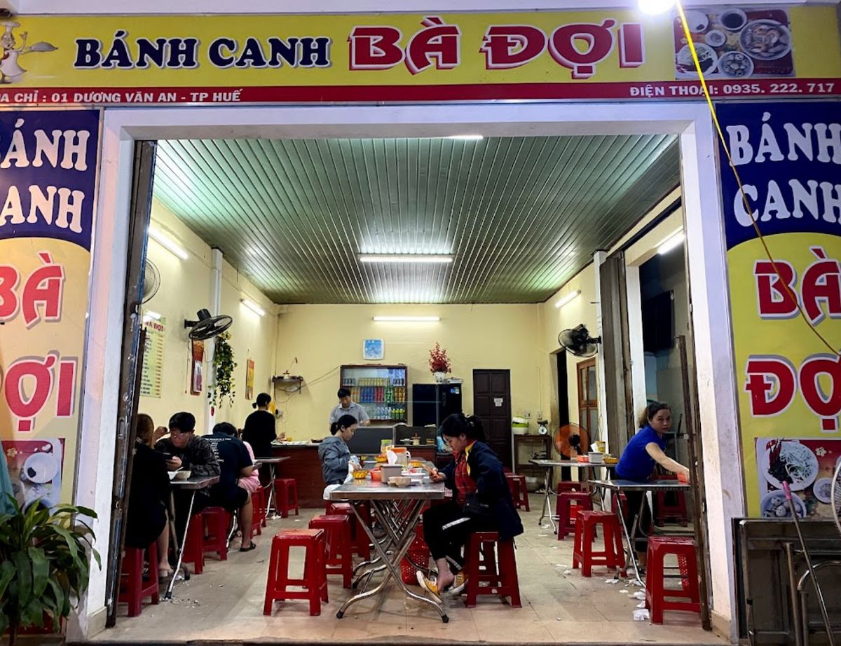 Oanh tạc quán bánh canh bà Đợi thơm ngon lẫy lừng xứ Huế 2