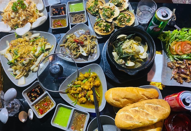 Top 15 quán ốc Sài Gòn nức tiếng ăn một lần là mê 17