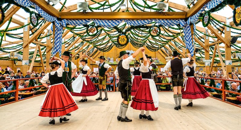 Oktoberfest, lễ hội bia của Đức với quy mô lớn nhất thế giới 4