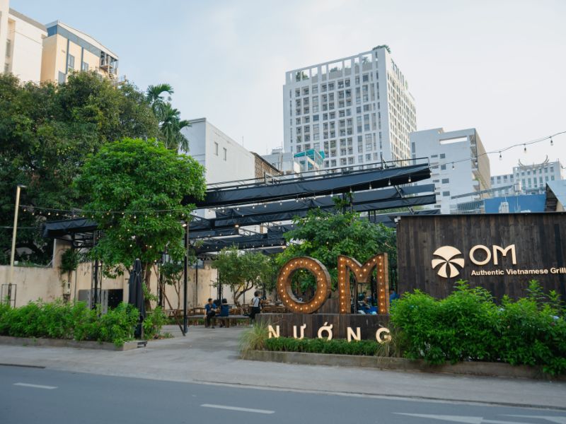 Review Om Nướng: Nhà hàng ẩm thực dành cho các bữa tiệc đặc biệt 2