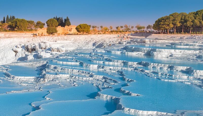 Pamukkale lâu đài bông bên những vách đá trắng ở Thổ Nhĩ Kỳ 4