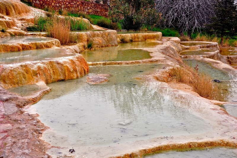 Pamukkale lâu đài bông bên những vách đá trắng ở Thổ Nhĩ Kỳ 8