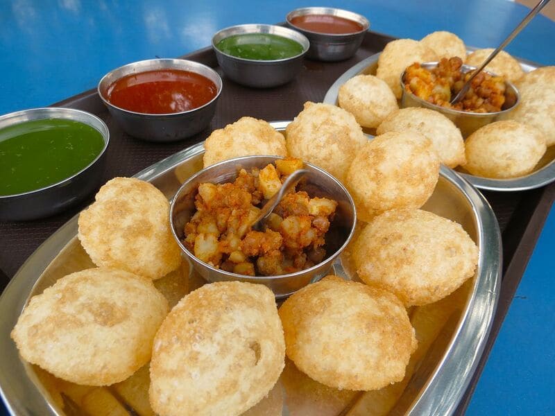 Trải nghiệm ẩm thực đường phố cùng món Pani Puri ngon trứ danh Ấn Độ 3