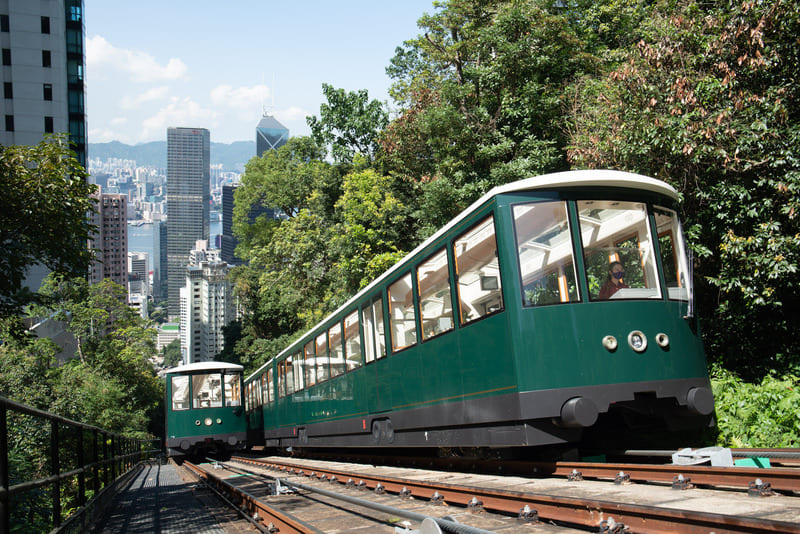 Cùng xe điện Peak Tram chinh phục du lịch Hong Kong 4