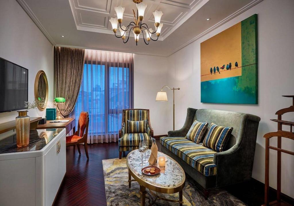 Peridot Grand Hotel And Spa by AIRA mang phong cách hoàng gia giữa Hà Thành 11