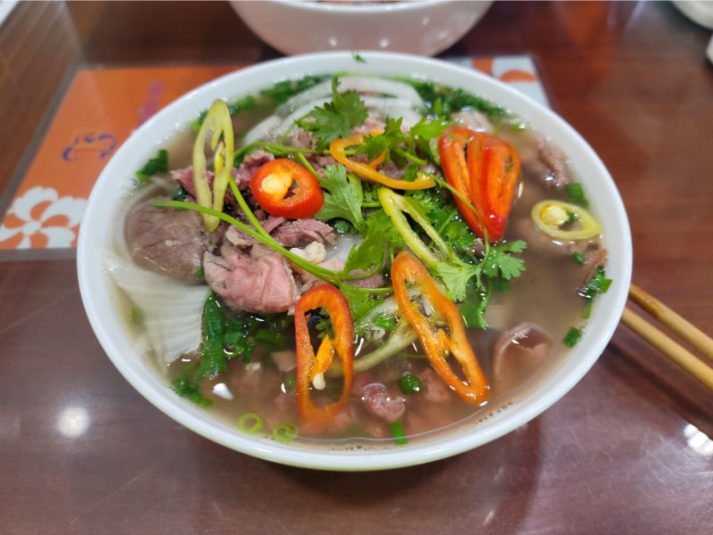 Phở 10 Lý Quốc Sư, tinh hoa ẩm thực truyền thống Việt 4