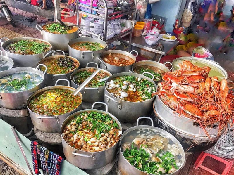 Oanh tạc phố ẩm thực Quy Nhơn cùng top món ngon quên lối về 4