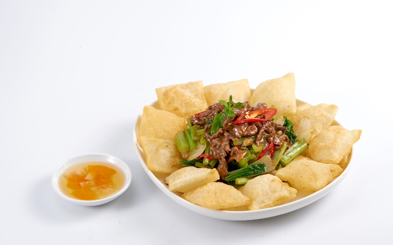 Khám phá top 12 quán phở chiên phồng Hà Nội làm nao lòng bao thực khách 9