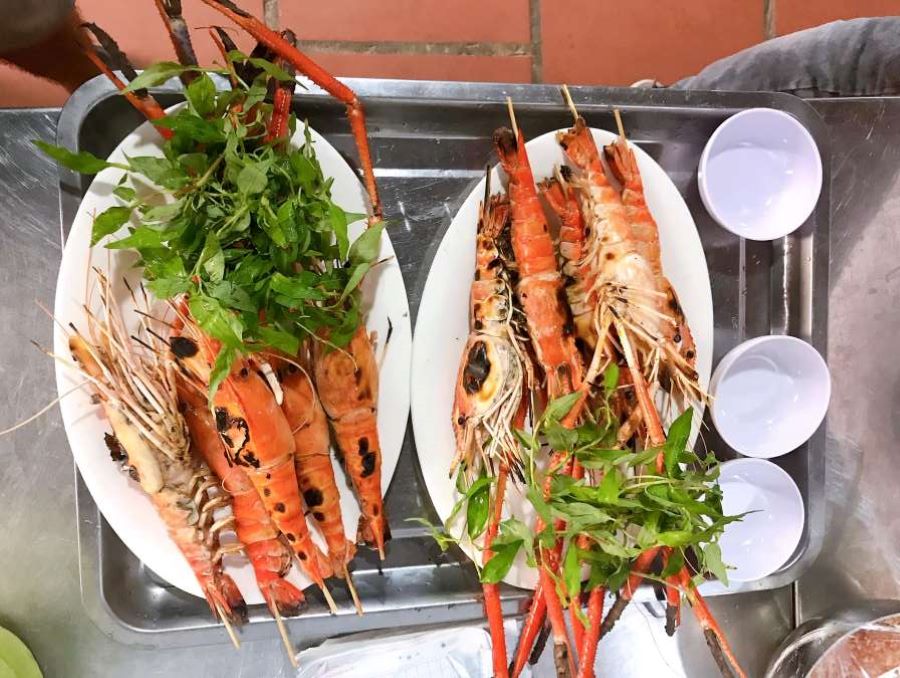 Phố Đêm Quán, thưởng thức nhà hàng hải sản cực ngon tại Tây Ninh 3