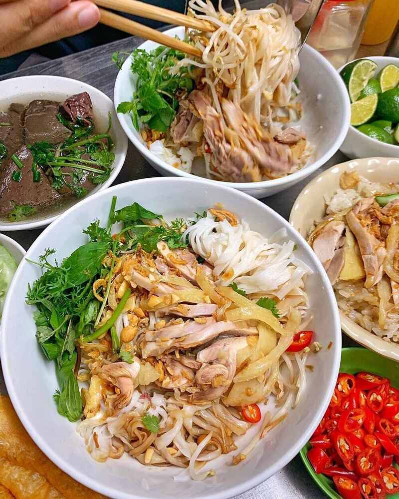 Phở gà Hàng Hòm: Quán Phở Gà Hà được Michelin vinh danh 6