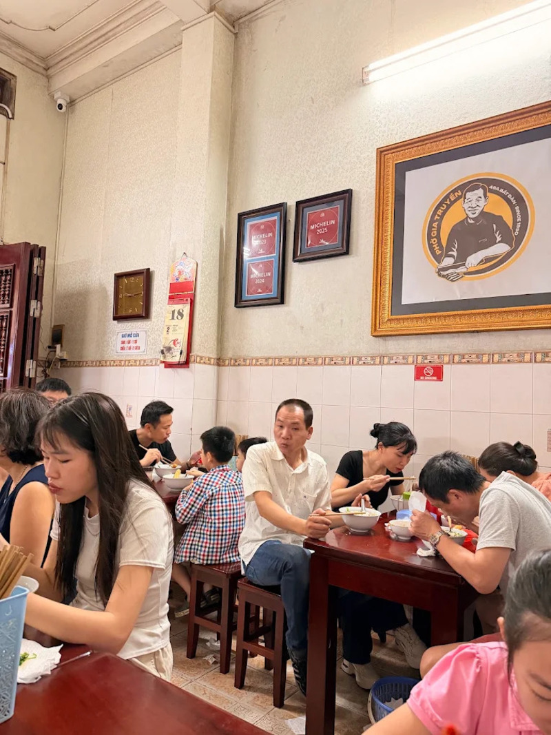 Phở Bát Đàn - Phở gia truyền 100 năm tuổi tại Hà Nội 10