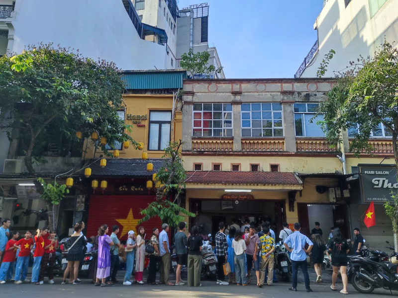 Phở Bát Đàn - Phở gia truyền 100 năm tuổi tại Hà Nội 3