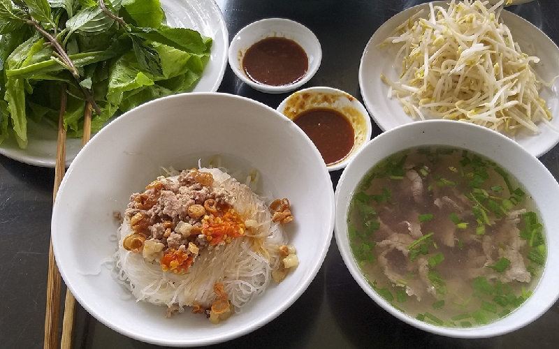Danh sách 10 quán phở khô Gia Lai ngon tại Sài Gòn đậm đà 2