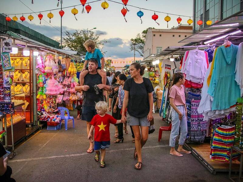 Phố Tây Nha Trang: Nhịp sống ngoại quốc giữa lòng phố biển 3