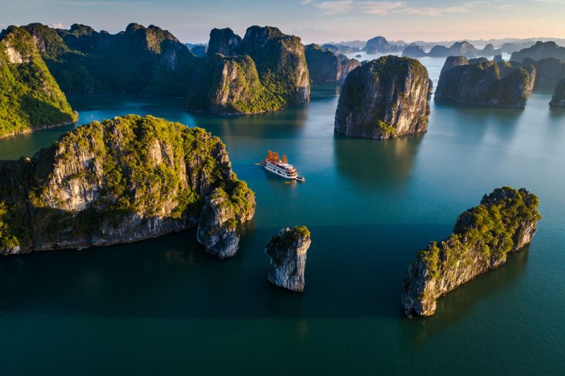 Phong cảnh đẹp ở Việt Nam và hành trình xuôi dòng thưởng ngoạn 6