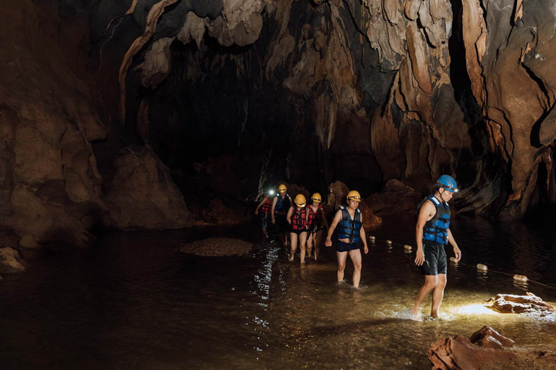 Du lịch Phong Nha Kẻ Bàng, kỳ quan đệ nhất động của Quảng Bình 10