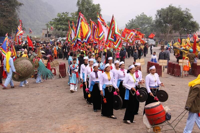 11 phong tục tập quán Việt Nam gắn bó mật thiết với dân tộc 8