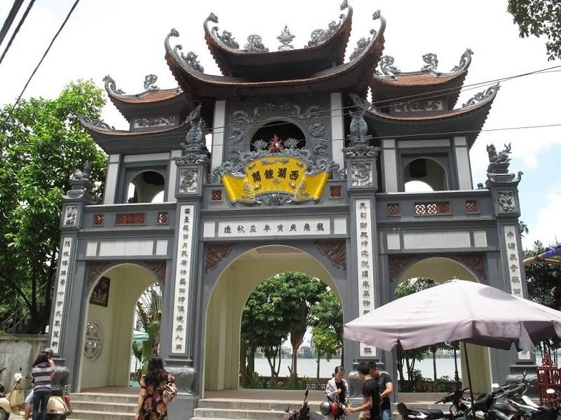 Phủ Tây Hồ linh thiêng níu bước người về thủ đô Hà Nội 5
