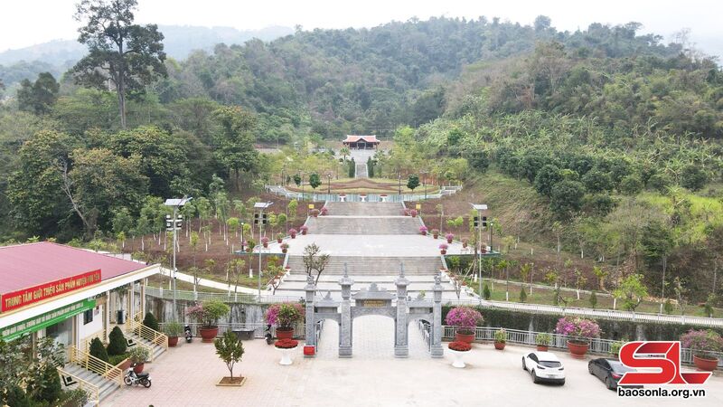 Du lịch Phù Yên Sơn La, khám phá hương sắc hoang sơ Tây Bắc 7