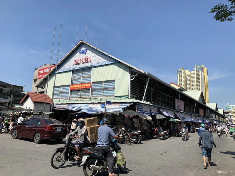 Khám phá phường Chợ Lớn với lịch sử, văn hóa đậm nét Hoa 12