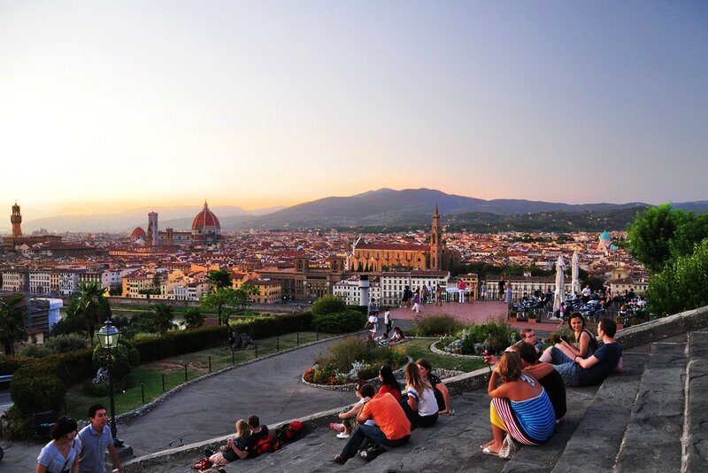 Piazzale Michelangelo quảng trường mang tầm nhìn toàn cảnh Florence Ý 4