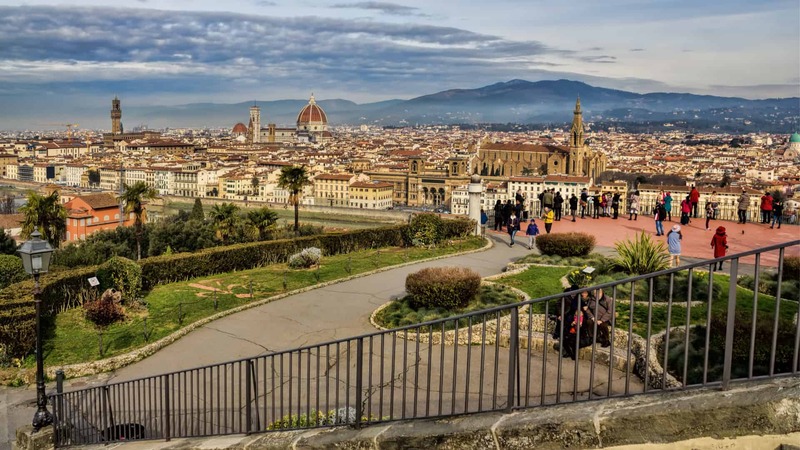 Piazzale Michelangelo quảng trường mang tầm nhìn toàn cảnh Florence Ý 5