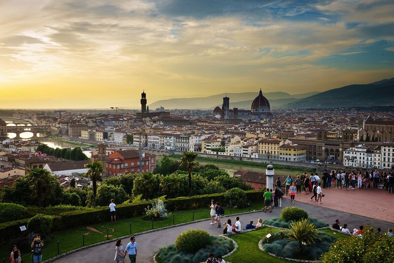 Piazzale Michelangelo quảng trường mang tầm nhìn toàn cảnh Florence Ý 6