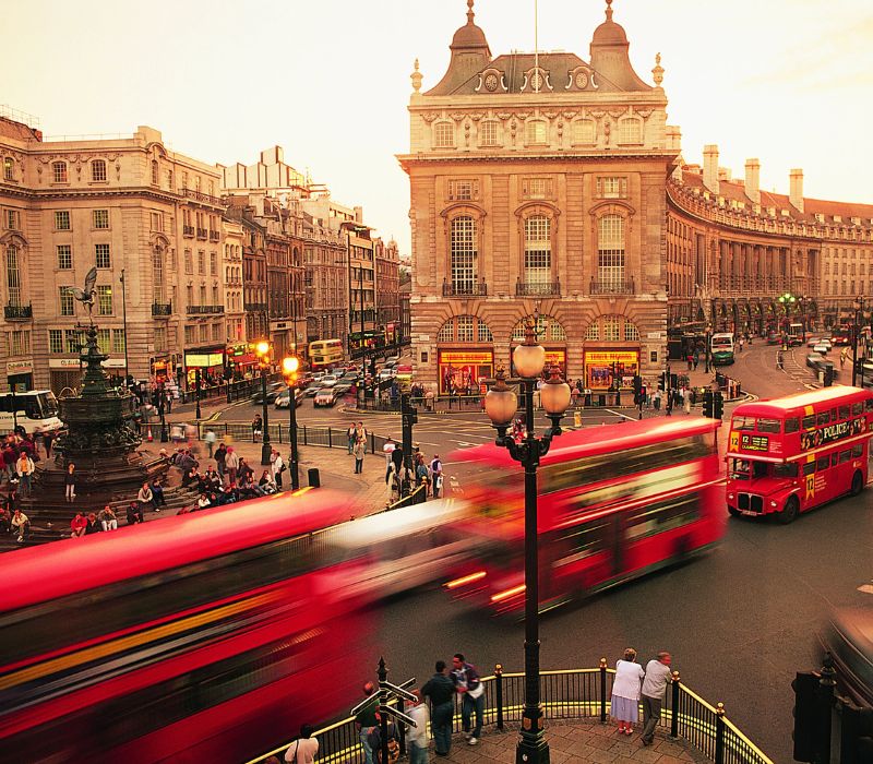 Đại lộ Piccadilly Circus: Giao lộ thế giới tại London 2