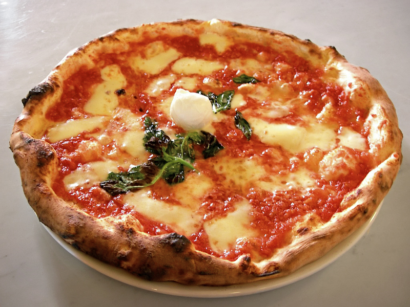 Pizza Napoletana, món ăn biểu tượng của ẩm thực Ý 2