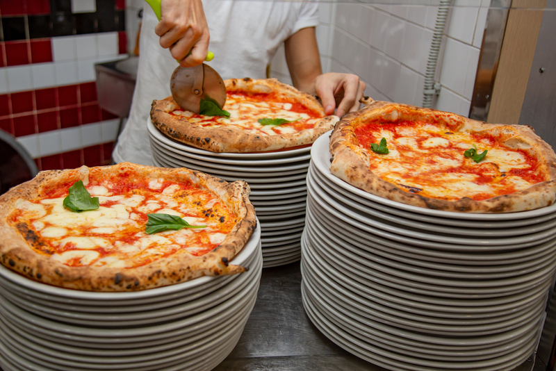Pizza Napoletana, món ăn biểu tượng của ẩm thực Ý 4