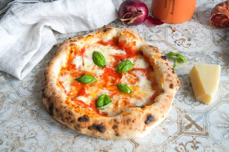 Pizza Napoletana, món ăn biểu tượng của ẩm thực Ý 9