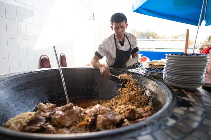 Plov món cơm thập cẩm di sản của người Uzbekistan 10