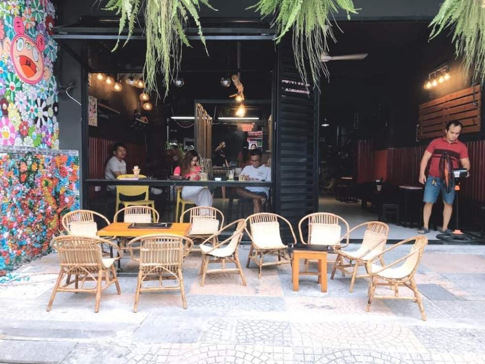 Poly Lu Coffee Nha Trang - Quán ngon dành cho tín đồ cà phê trứng 7