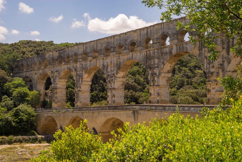 Choáng ngợp di tích ngàn năm Pont du Gard giữa nước Pháp 3